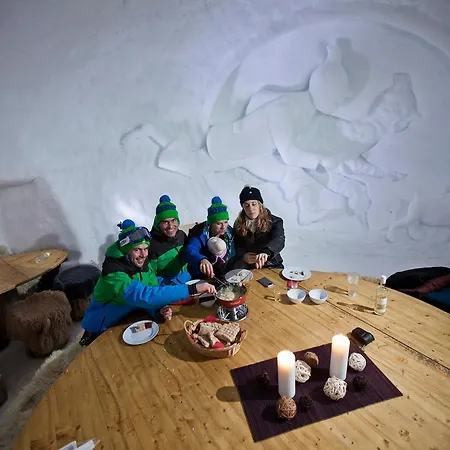 Iglu-dorf Hotel